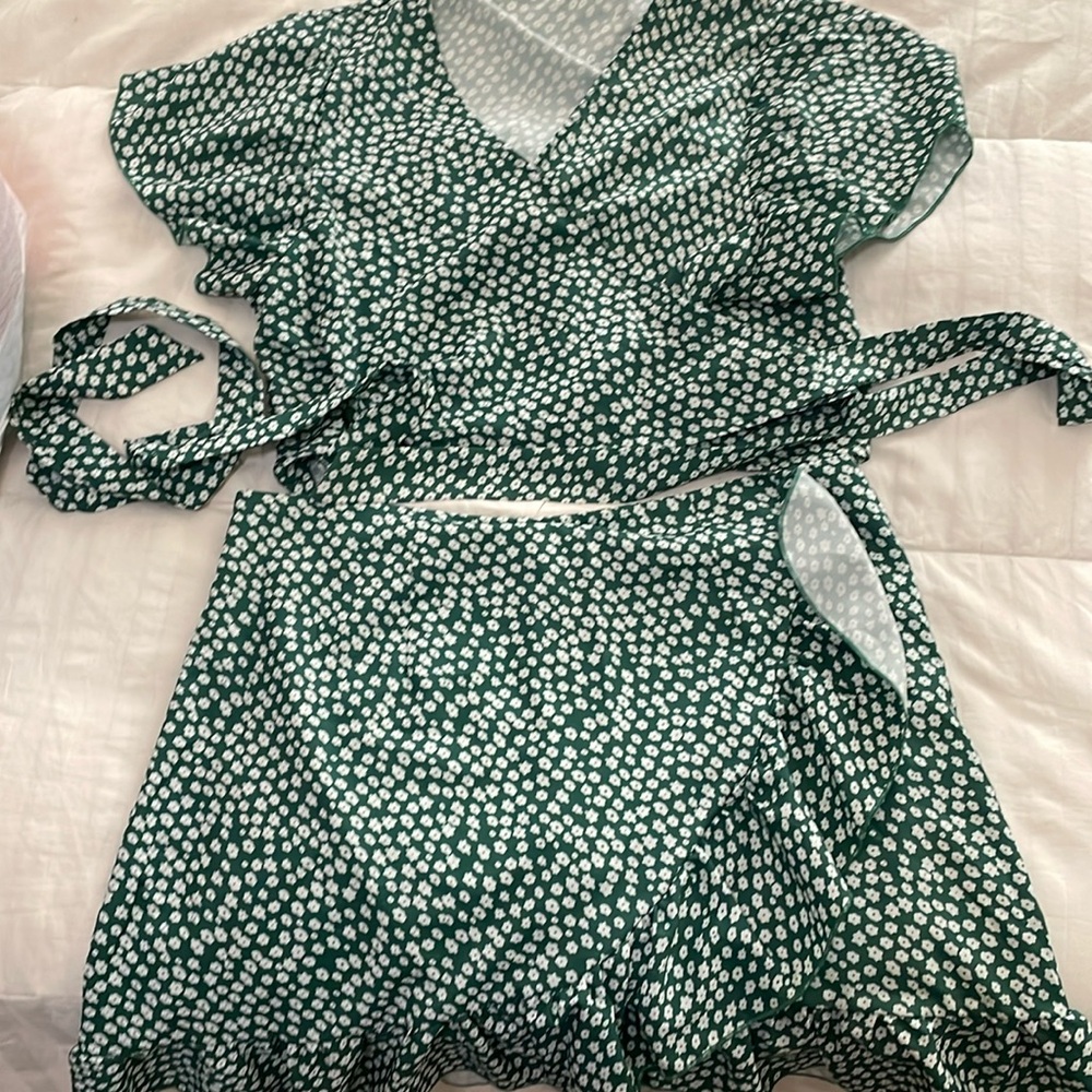 Shein Skirt/top vacation set. Size XL.